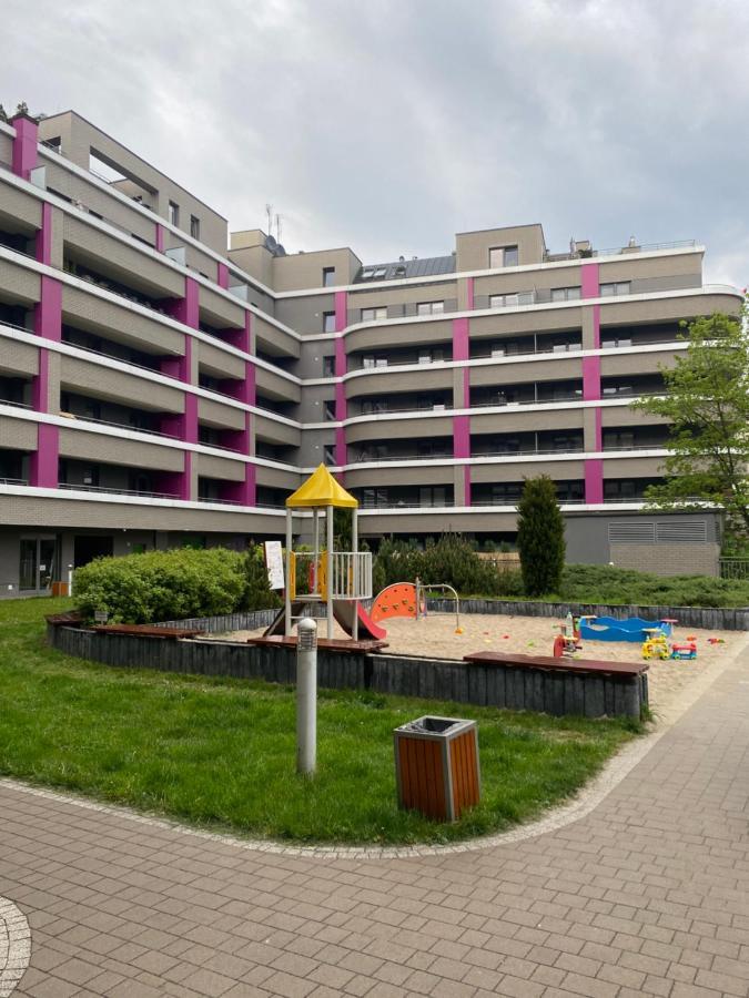 Dyrekcyjna Apartment Βρότσλαβ Εξωτερικό φωτογραφία